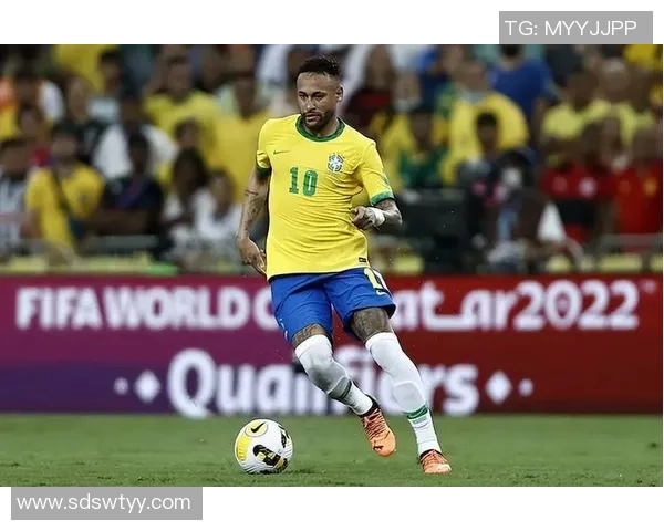 2017年度足球球星风云盘点与球坛精彩瞬间全景回顾