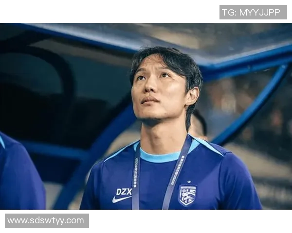 逆天改命的足球传奇球星们:从低谷到巅峰的逆袭之路